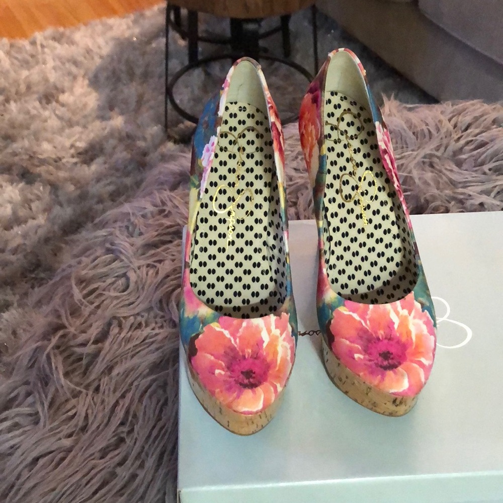 Jessica Simpson Platforms - Picture 8 of 8